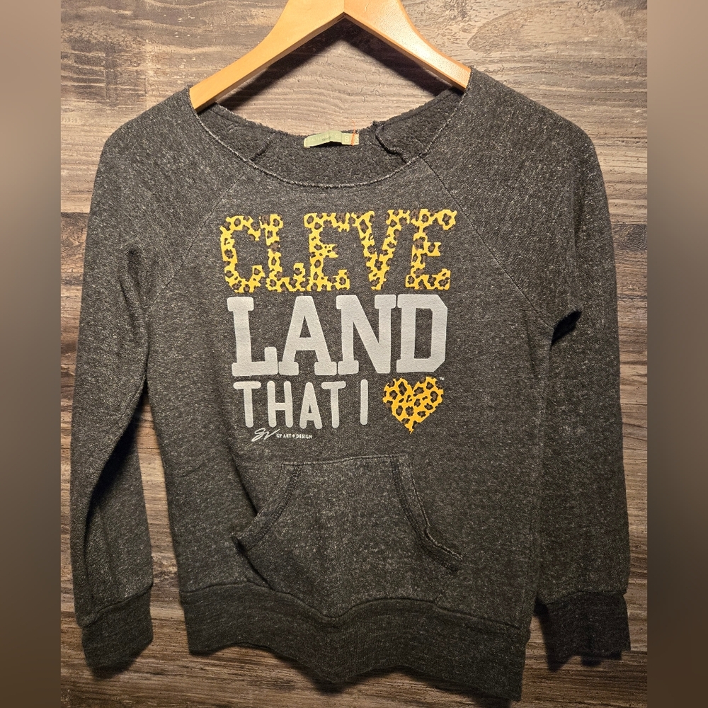Cleveland‎ Land That I Love Gv Art Women's size small Sweatshirt Gym Workout Top